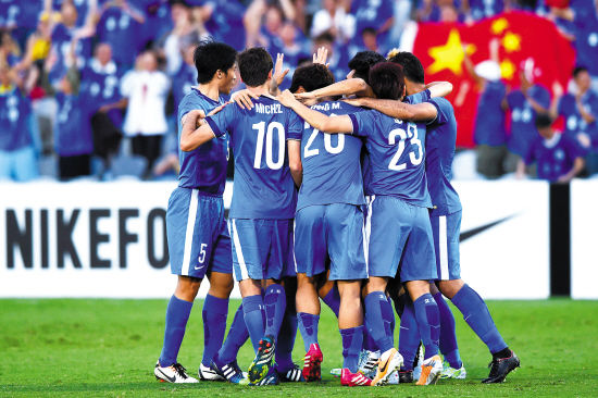 关于广州富力对阵大连一方，谁能取得胜利？的信息