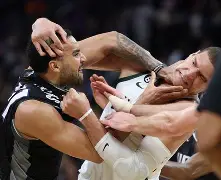 意甲赛场激烈角逐持续进行，胜负难料的简单介绍